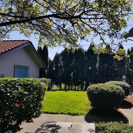Best Western Pacific Highway Inn Salem Exterior foto