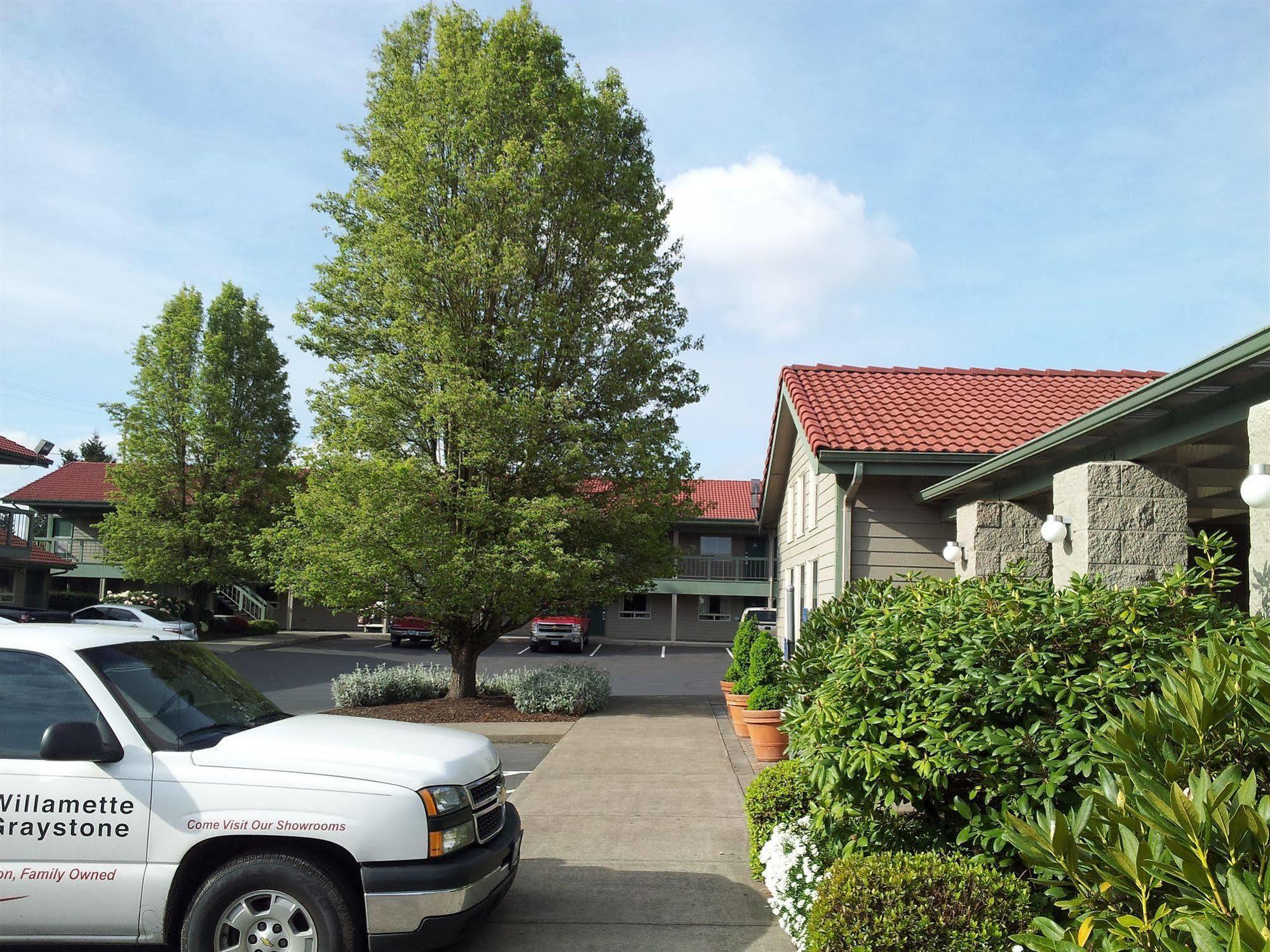 Best Western Pacific Highway Inn Salem Exterior foto
